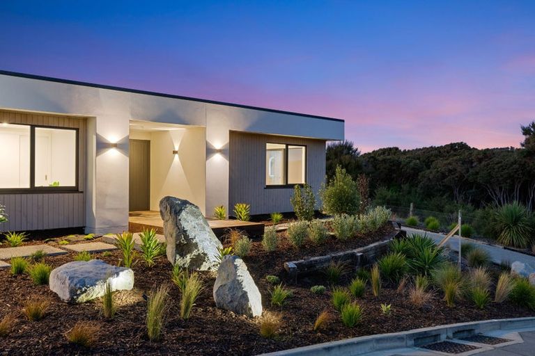 Photo of property in 42 Anderson Park Drive, Waikanae, 5036