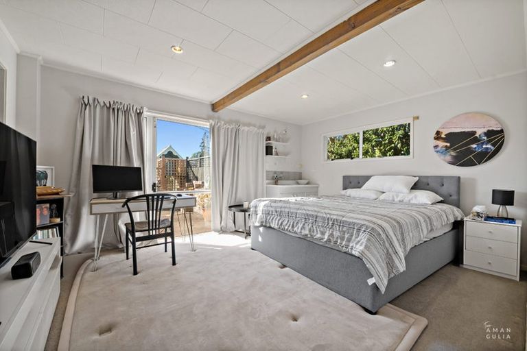 Photo of property in 31 Bodi Place, Te Atatu South, Auckland, 0610