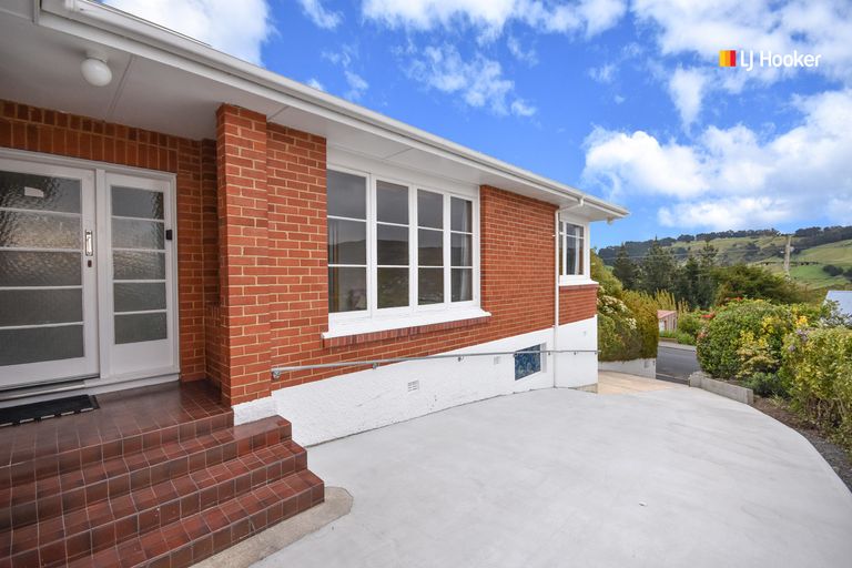Photo of property in 239 Kenmure Road, Kenmure, Dunedin, 9011