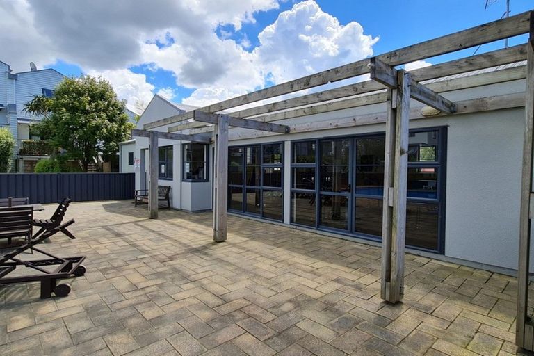 Photo of property in 24/8 Carolina Place, Albany, Auckland, 0632