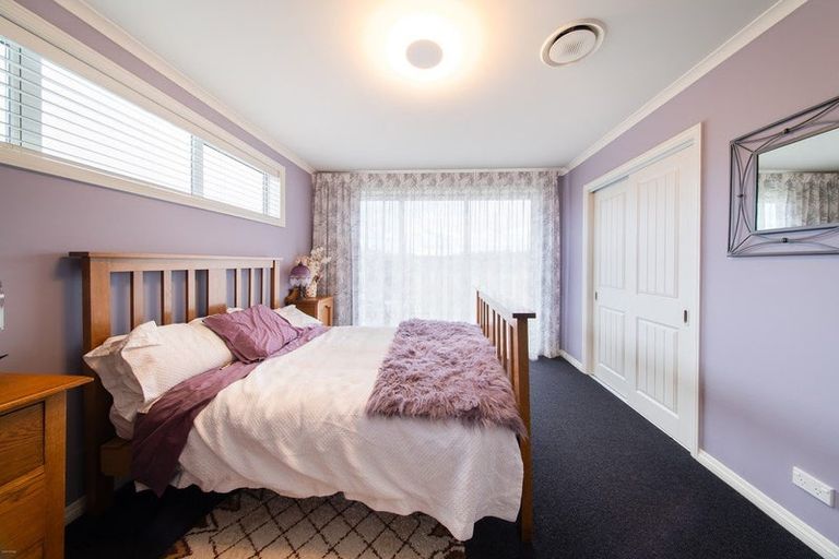 Photo of property in 2 Homestead Avenue, Twizel, 7999