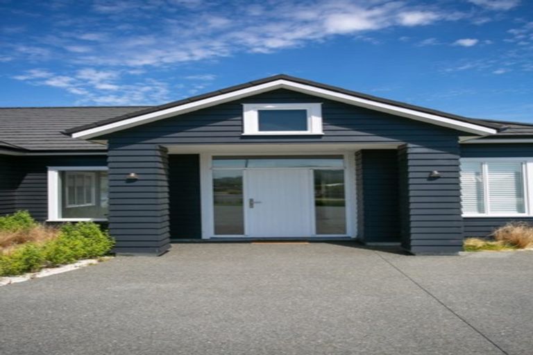 Photo of property in 1 Kotare Grove, Cambridge, 3434