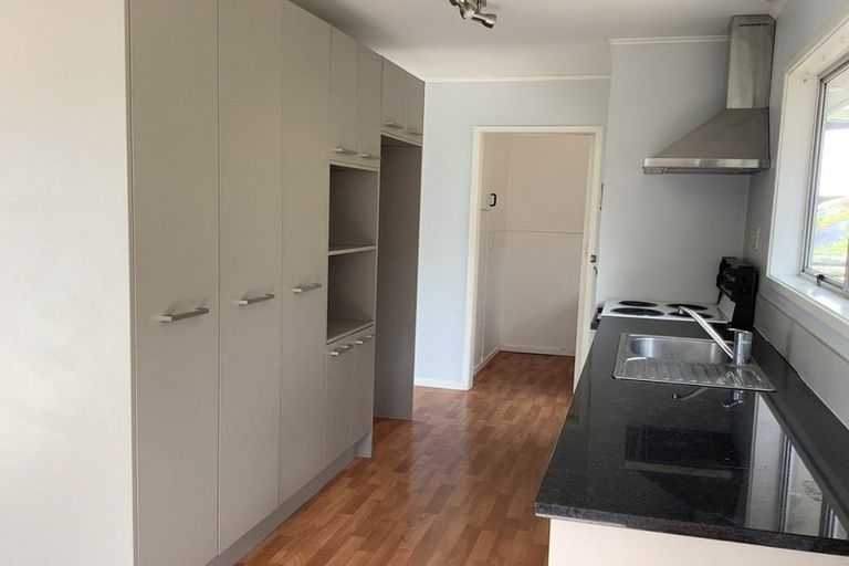 Photo of property in 75 Vandeleur Avenue, Birkdale, Auckland, 0626