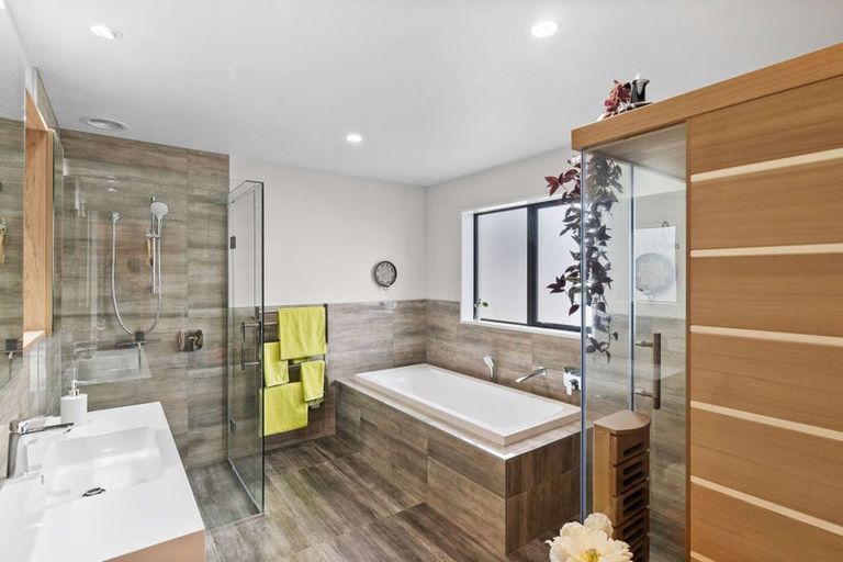 Photo of property in 11 Paradise Way, Amberley, 7410