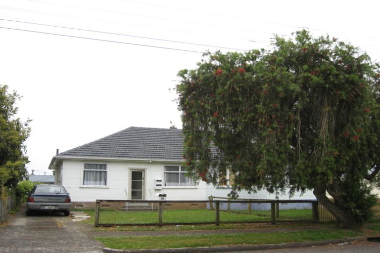 Photo of property in 13 Graham Street, Pukekohe, 2120