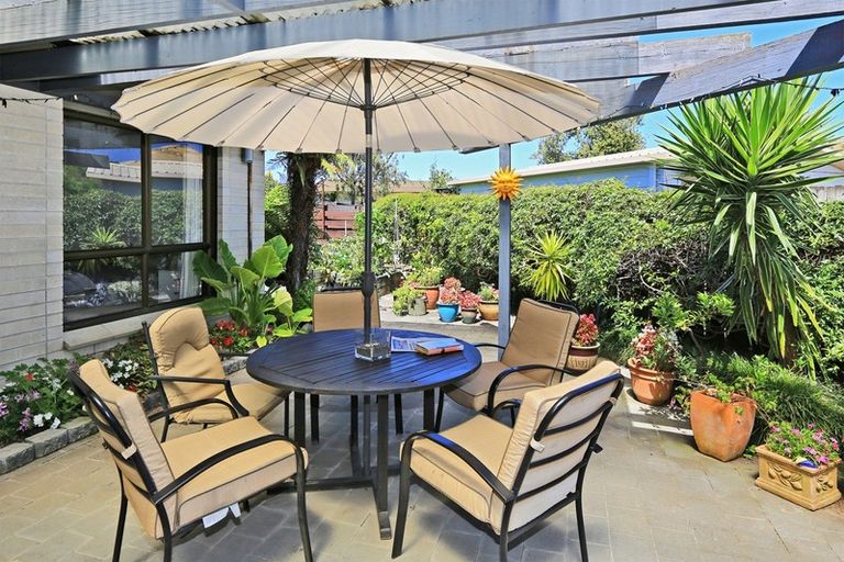 Photo of property in 7 Trigg Crescent, Taradale, Napier, 4112