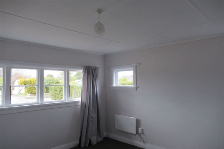 Photo of property in 14 Holmes Street, Waimate, 7924