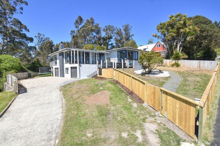 Photo of property in 16 Owen Street, Green Island, Dunedin, 9018