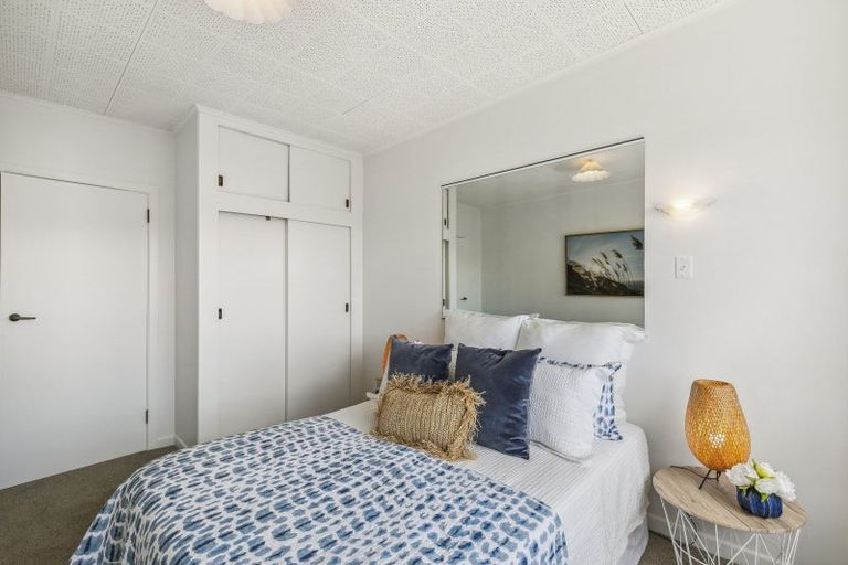 Photo of property in 8 Naughton Terrace, Kilbirnie, Wellington, 6022