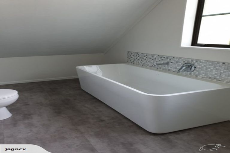 Photo of property in 49b Viewmont Drive, Harbour View, Lower Hutt, 5010