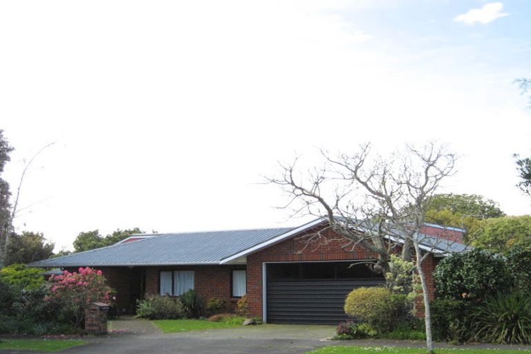 Photo of property in 18 Elder Grove, Whalers Gate, New Plymouth, 4310