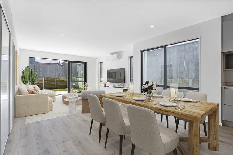 Photo of property in 45 Parkmore Drive, Rosehill, Papakura, 2113