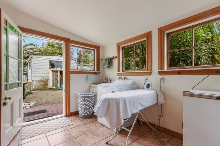 Photo of property in 38 Mount Street, Nelson South, Nelson, 7010