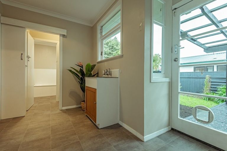 Photo of property in 86 Guy Avenue, Takaro, Palmerston North, 4410