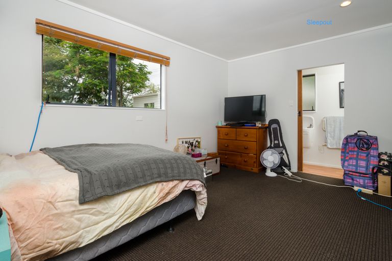 Photo of property in 535 Peak Road, Helensville, 0875