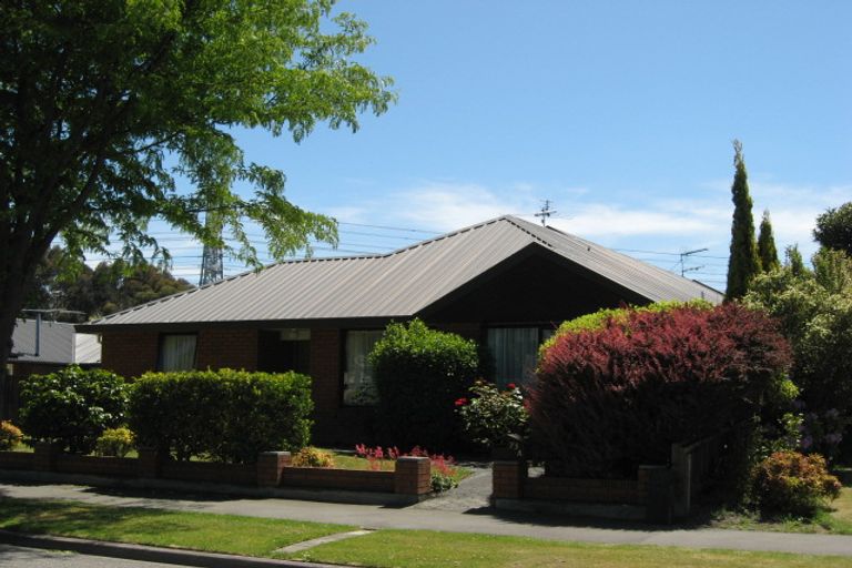 Photo of property in 1/73 Kedleston Drive, Avonhead, Christchurch, 8042