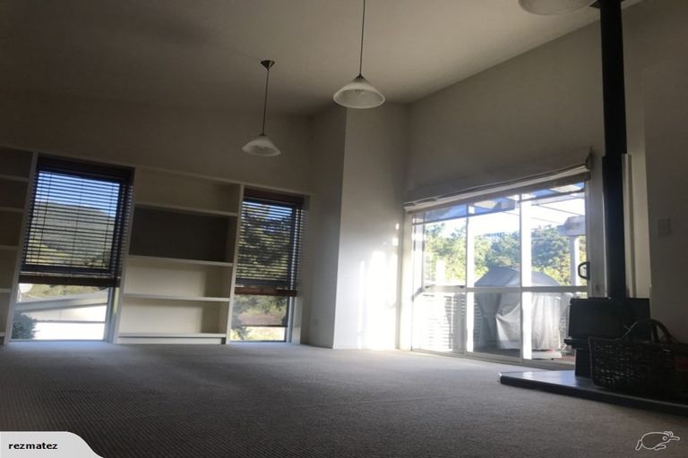 Photo of property in 4 Panorama Drive, Paraparaumu, 5032