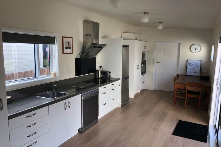 Photo of property in 9 Albert Street, Saint Clair, Dunedin, 9012