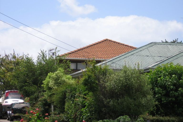 Photo of property in 2/104 Blockhouse Road, Avondale, Auckland, 1026