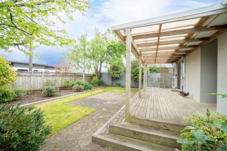 Photo of property in 622 Featherston Street, Roslyn, Palmerston North, 4414