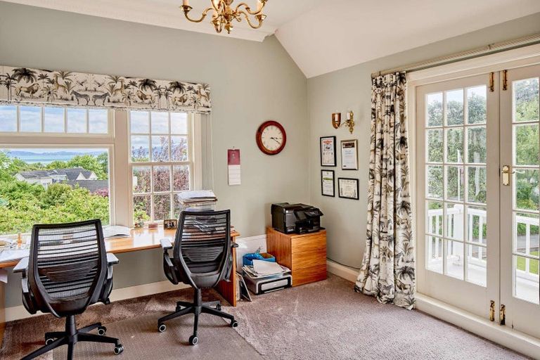 Photo of property in 60 Cheviot Road, Lowry Bay, Lower Hutt, 5013