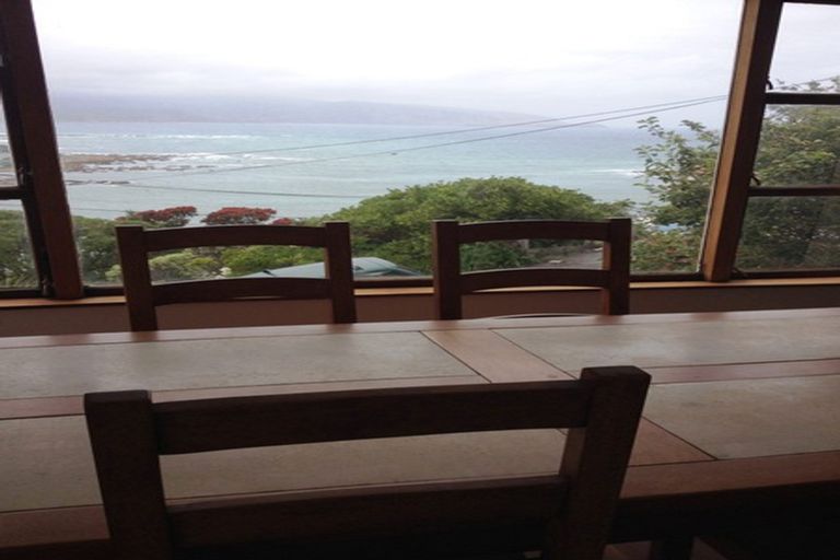 Photo of property in 37 Milne Terrace, Island Bay, Wellington, 6023