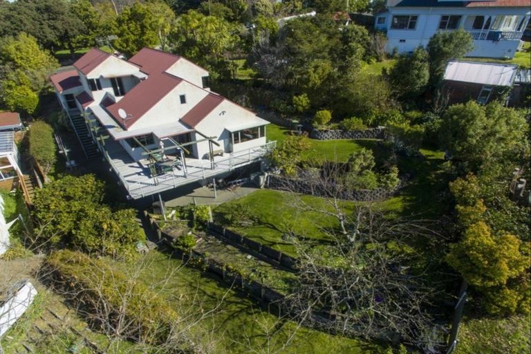 Photo of property in 71 Napier Terrace, Hospital Hill, Napier, 4110