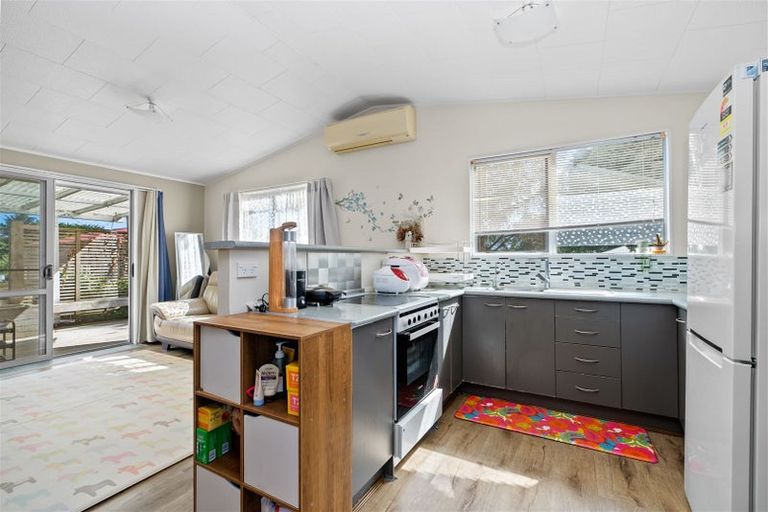 Photo of property in 6a Okere Place, Tikipunga, Whangarei, 0112