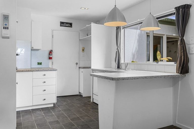 Photo of property in 5/487 Hereford Street, Linwood, Christchurch, 8011