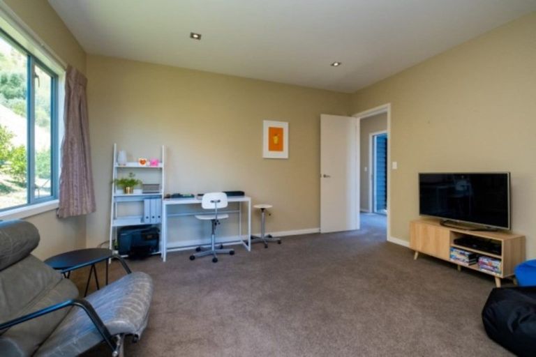 Photo of property in 259 Blackbarn Road, Havelock North, 4294