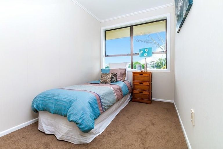 Photo of property in 310 Rangatira Road, Beach Haven, Auckland, 0626