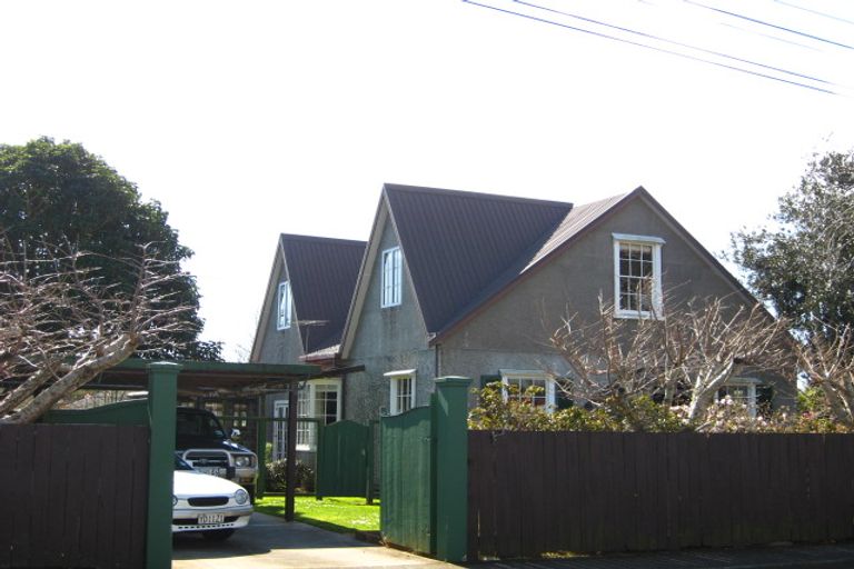 Photo of property in 64 Wallace Place, Westown, New Plymouth, 4310