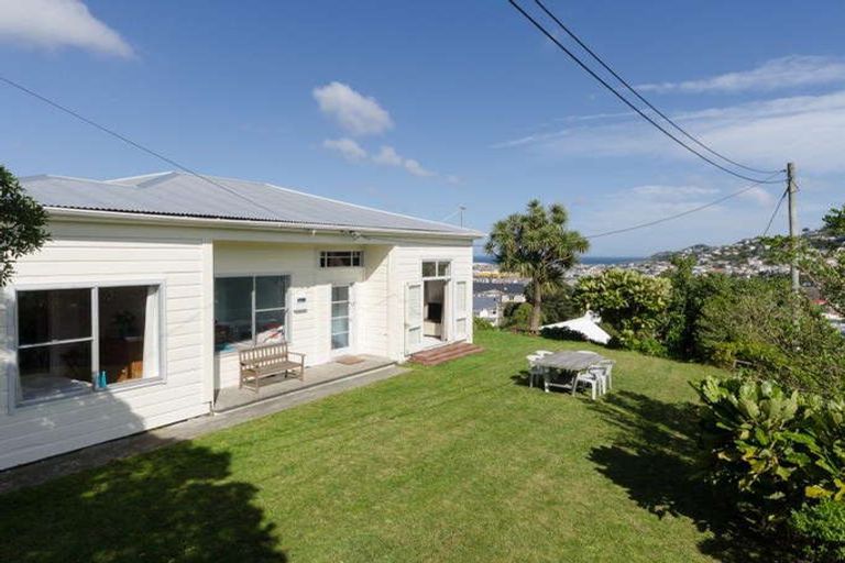 Photo of property in 3 Baden Road, Hataitai, Wellington, 6021