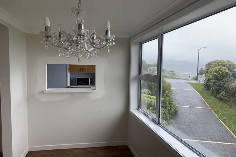 Photo of property in 105 Dowse Drive, Maungaraki, Lower Hutt, 5010