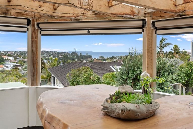 Photo of property in 11a Mizpah Road, Waiake, Auckland, 0630