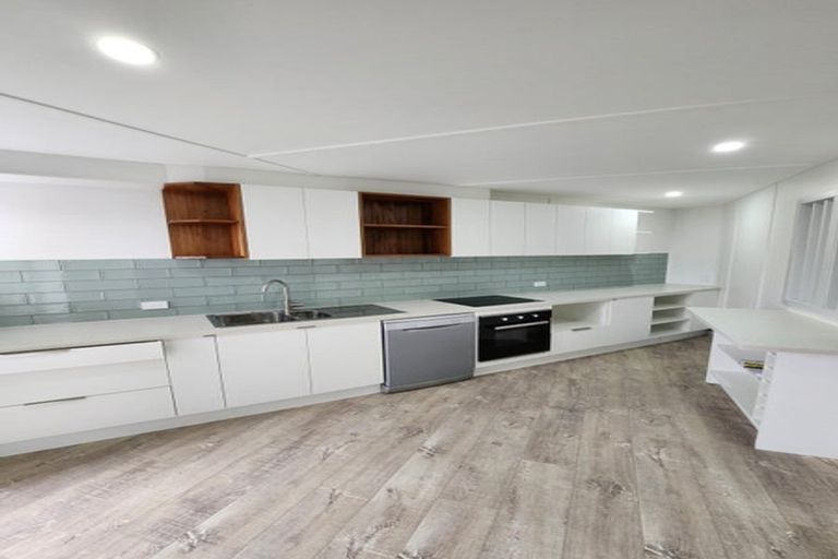 Photo of property in 3/14 Church Square, Addington, Christchurch, 8024