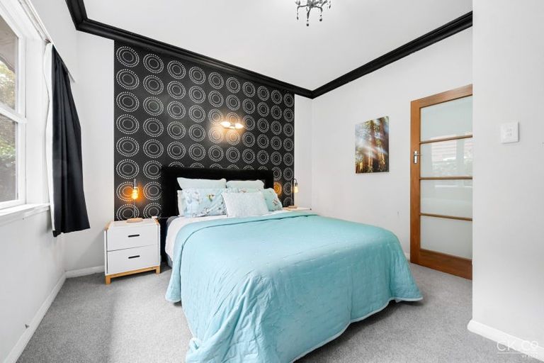 Photo of property in 465 Stokes Valley Road, Stokes Valley, Lower Hutt, 5019