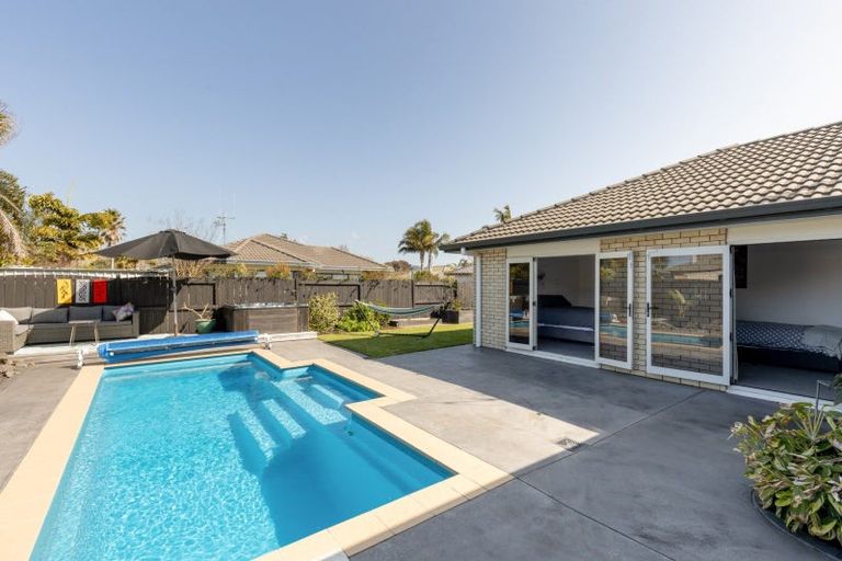 Photo of property in 27 Pacific Cove Drive, Papamoa Beach, Papamoa, 3118