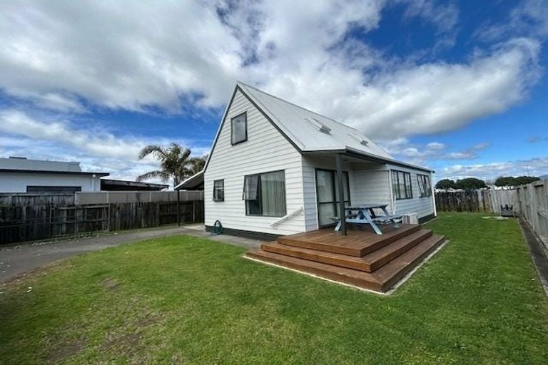 Photo of property in 884b Papamoa Beach Road, Papamoa Beach, Papamoa, 3118
