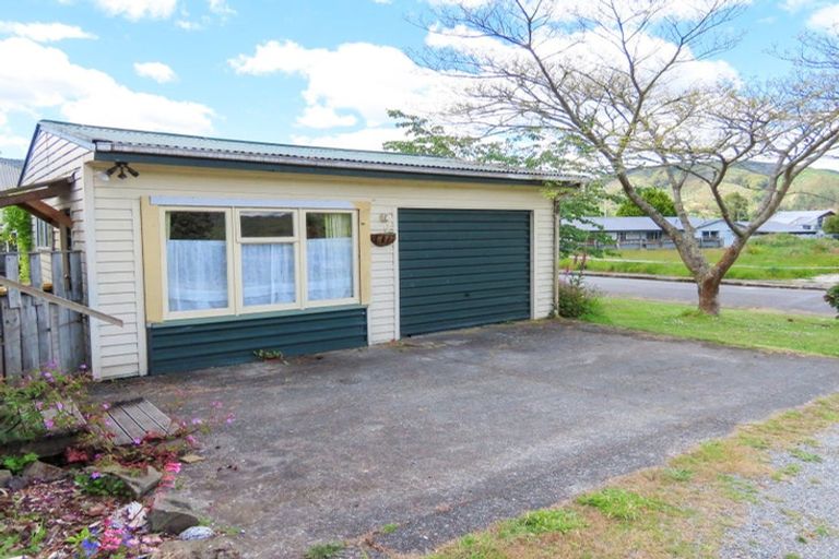 Photo of property in 8 Conlon Street, Reefton, 7830