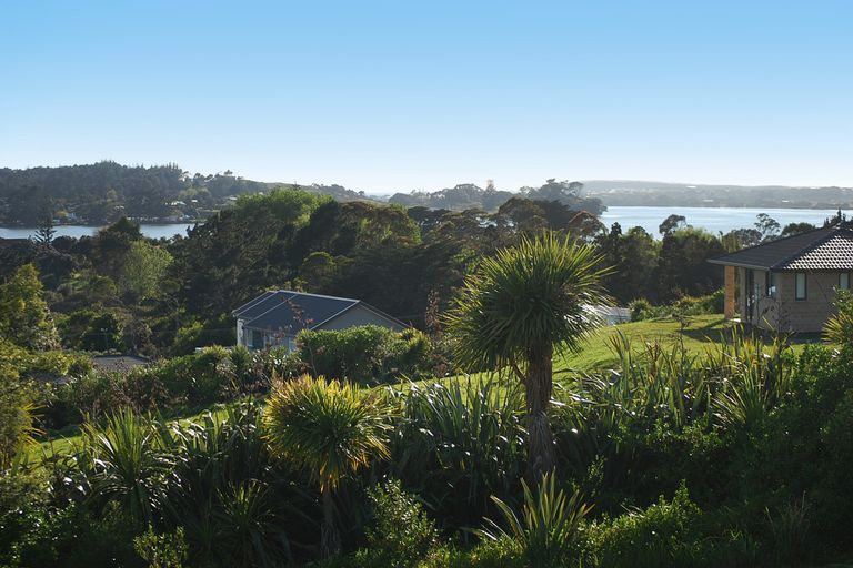 Photo of property in 5 Daphne Place, Mangawhai, 0505