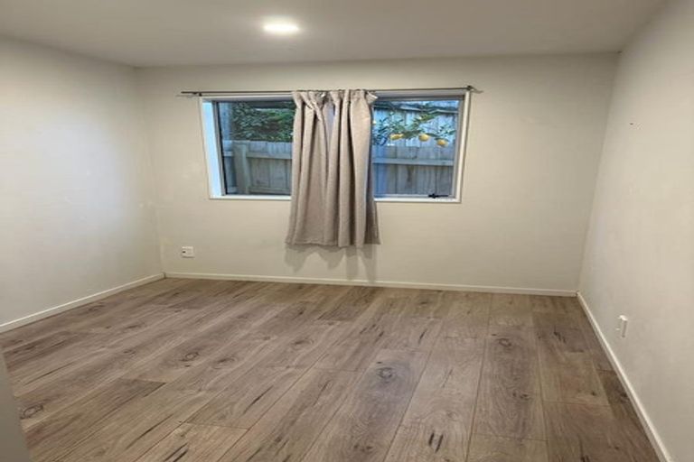 Photo of property in 174 Bradbury Road, Highland Park, Auckland, 2010