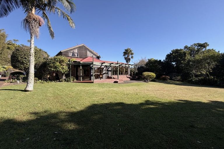 Photo of property in 7 Aotearoa Terrace, Murrays Bay, Auckland, 0630