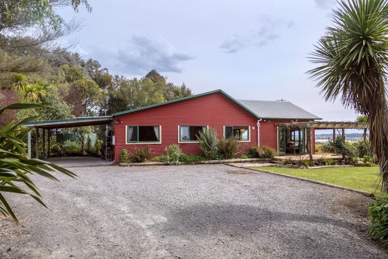 Photo of property in 312e Ahiaruhe Road, Ahiaruhe, Carterton, 5792