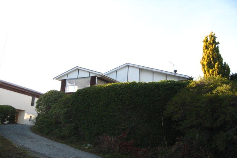Photo of property in 17 Bay View Road, Kelvin Heights, Queenstown, 9300