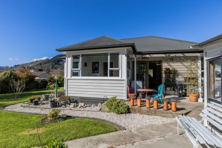 Photo of property in 126 Tipahi Street, Nelson South, Nelson, 7010