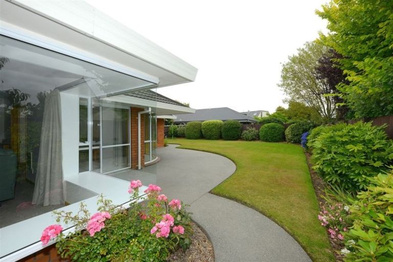 Photo of property in 3 Althorp Place, Avonhead, Christchurch, 8042