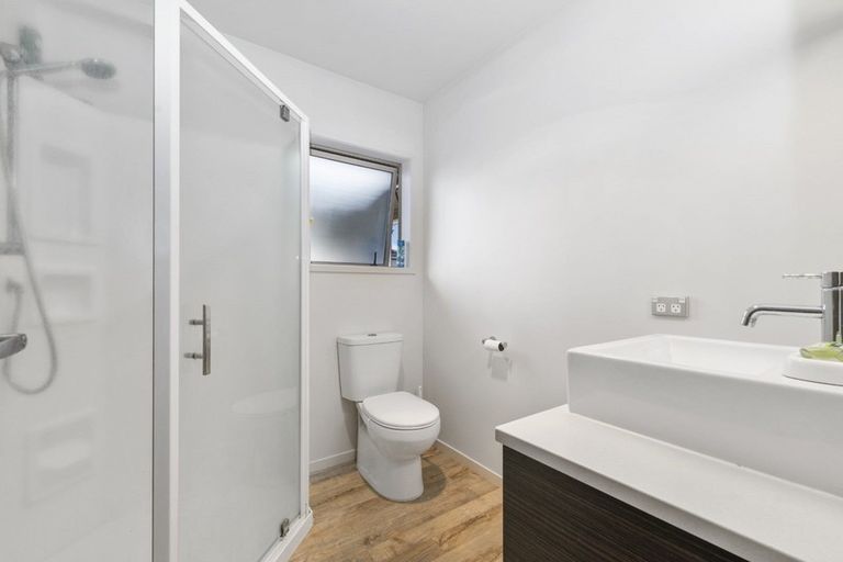 Photo of property in 117a Kawaha Point Road, Kawaha Point, Rotorua, 3010