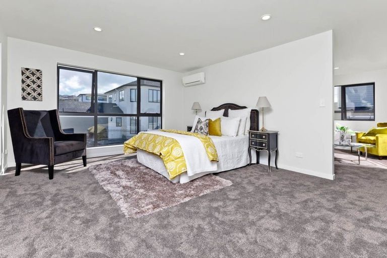 Photo of property in 3 Crompton Place, Orewa, 0931