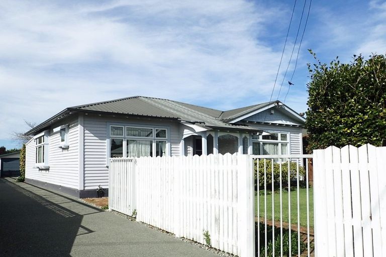 Photo of property in 18 Longfellow Street, Sydenham, Christchurch, 8023